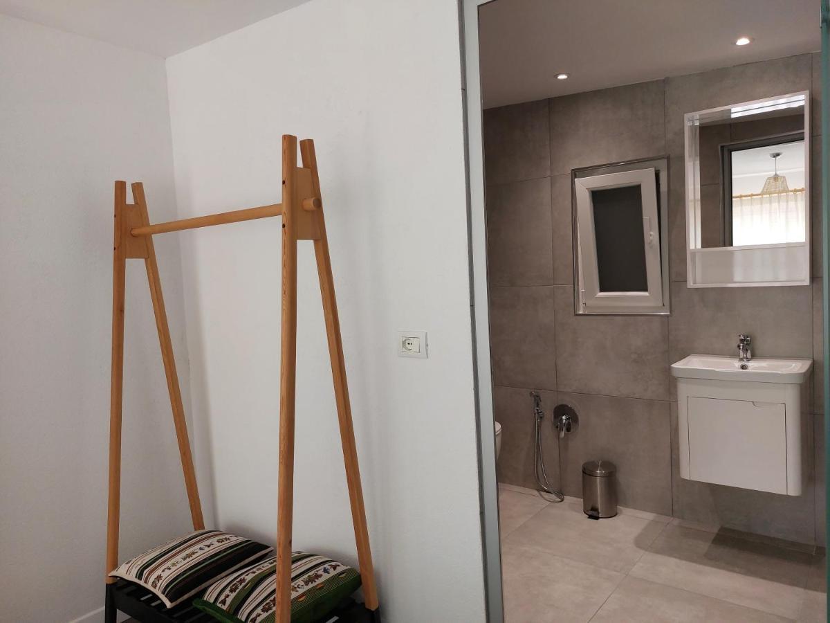 Vila Rira - Rrajce, Shebenik Perrenjas Exteriör bild