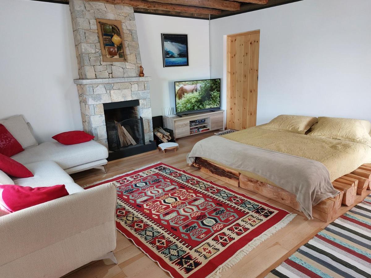 Vila Rira - Rrajce, Shebenik Perrenjas Exteriör bild